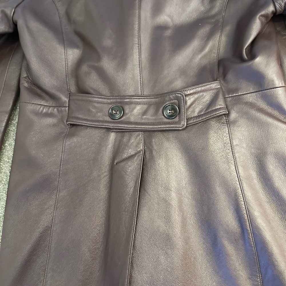 Vintage XL Leather Jacket with Fur Collar - Picture 10 of 11